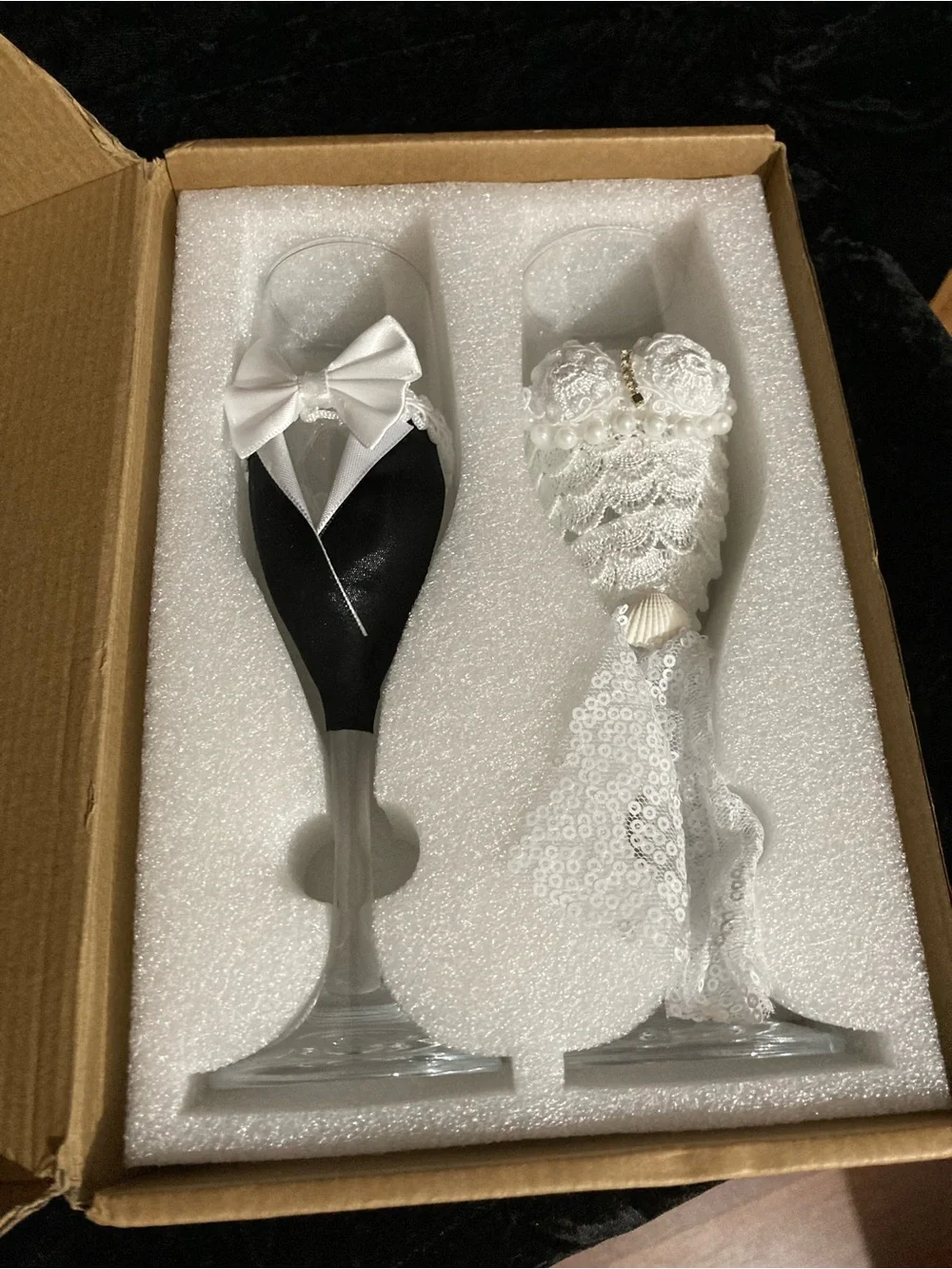 Elegant Bride and Groom Toasting Flutes - White and Black Wedding Glasses